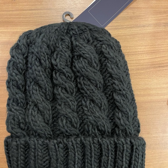 New Roxy Hat - Picture 2 of 2